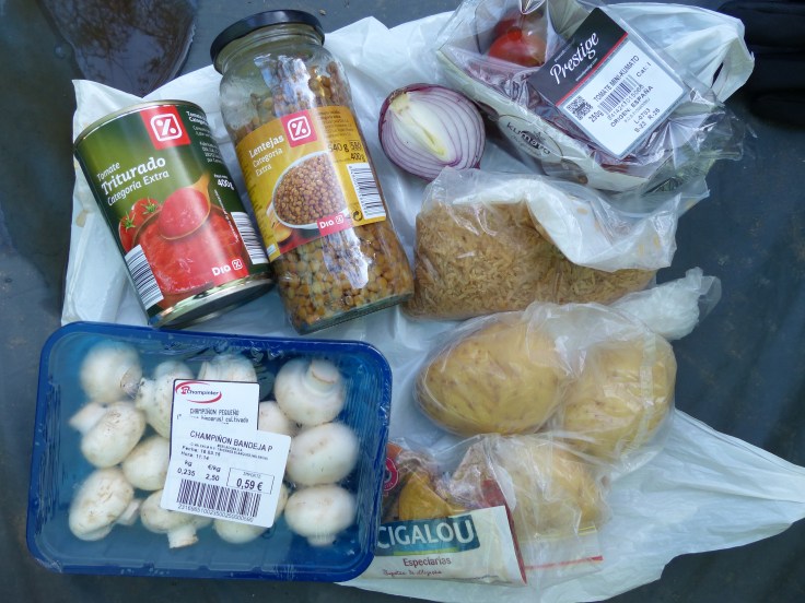 With just some rice, potatoes, lentils, tin of tomatoes, onion, mushrooms, cherry tomatoes and some curry powder...