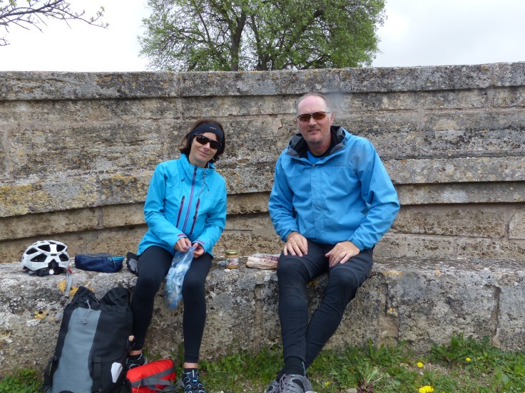 A lunch stop beside the Canal du Midi