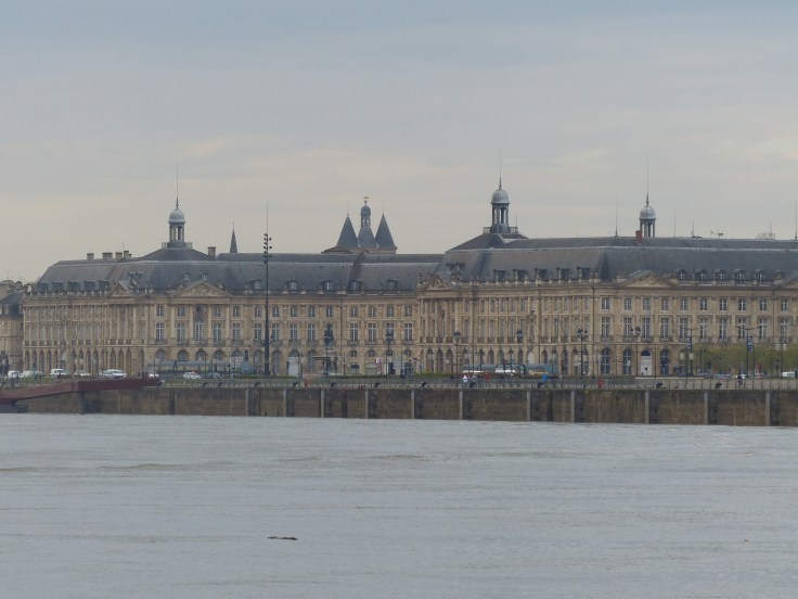 A grey morning in Bordeaux for our ride to the station