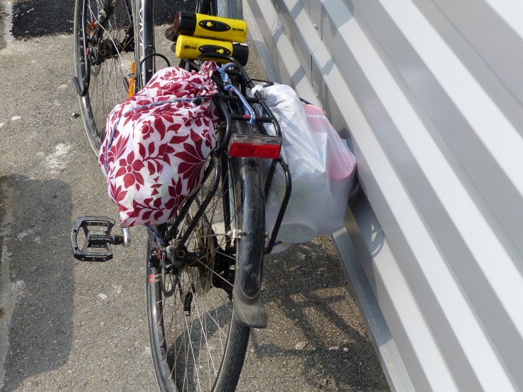 The new look "panniers" with our groceries loaded up ready for the zip through the streets!