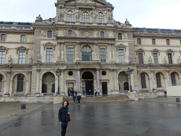 We're at The Louvre!