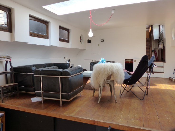 The beautiful space on the houseboat