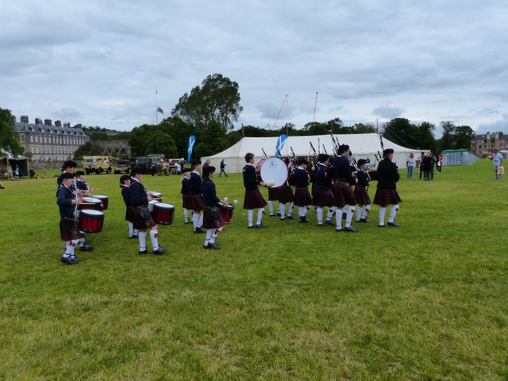 I would have been most disappointed if there hadn't been pipers! I'm one of the few people alive who love the sound of bagpipes.