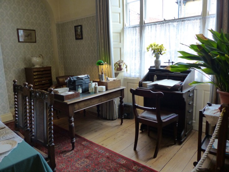 The dining room was only used as that on special occasions and it was usually the waiting room and reception.