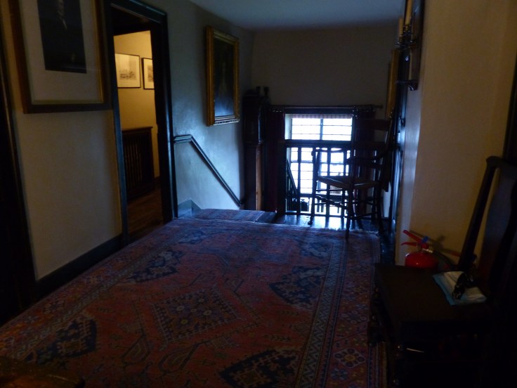 The landing, carpets and all, look exactly the same as the illustration in The Tale of Samuel Whiskers