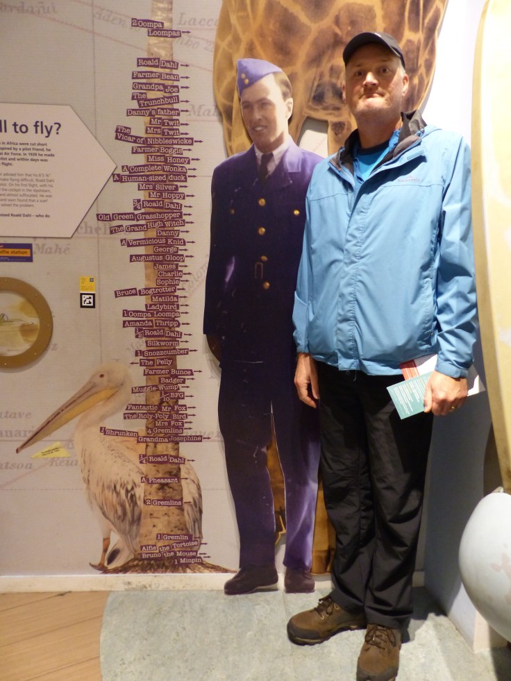 Steve doesn't reach head height with many others!