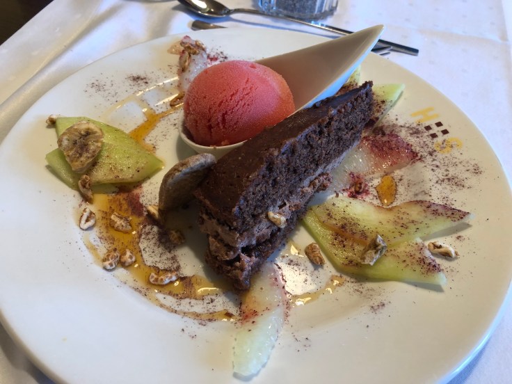 UgQi9Vm4SEOIrsQF4o5Cww