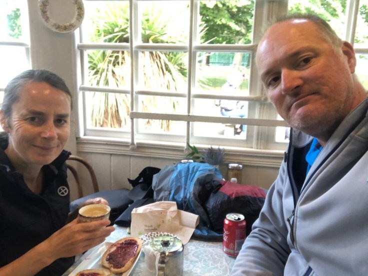 2f47a226-888c-4e0a-9a7c-2719db2ae8a2